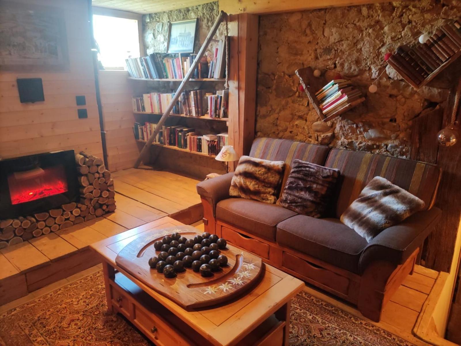 La Chambre Nature Chez Les Garcons Saint-Paul-sur-Yenne Zewnętrze zdjęcie